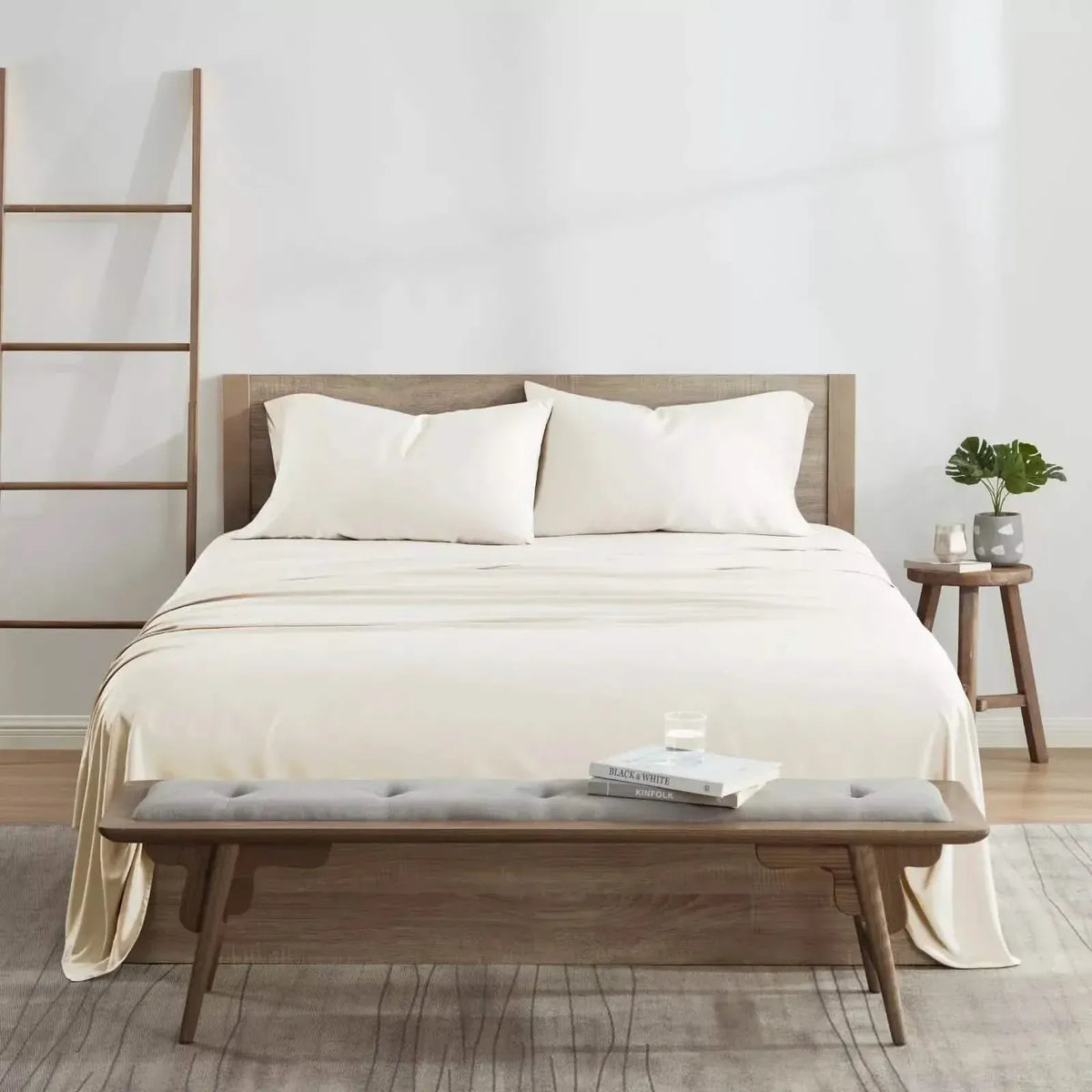 4-Piece Set: Kathy Ireland 300 Thread Count 100% Bamboo Sheet Set - A-1 Thread Vault