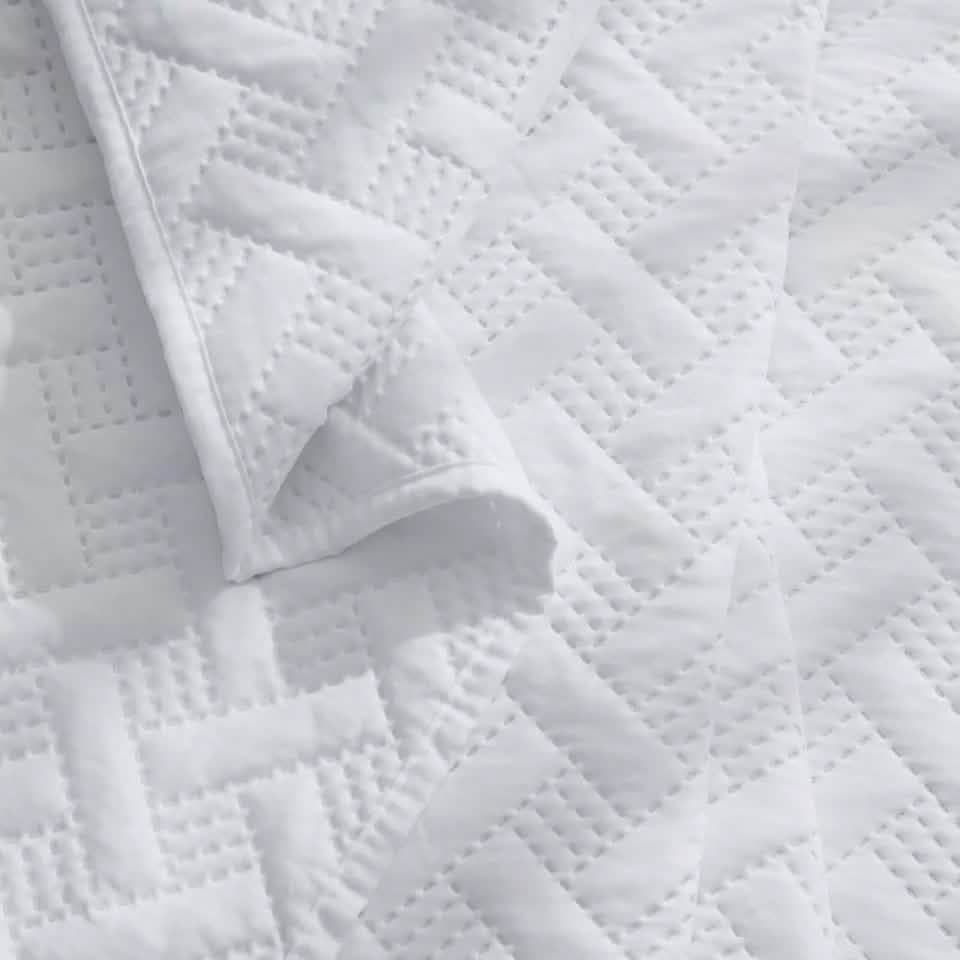 3-Piece: Dan River Basket Pinsonic Quilt Set - A-1 Thread Vault