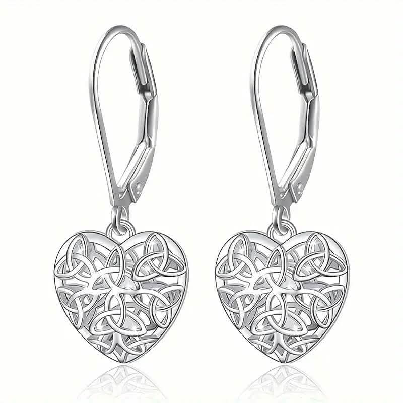 Exquisite Hollow Heart-Shaped Hoop Earrings - A-1 Thread Vault
