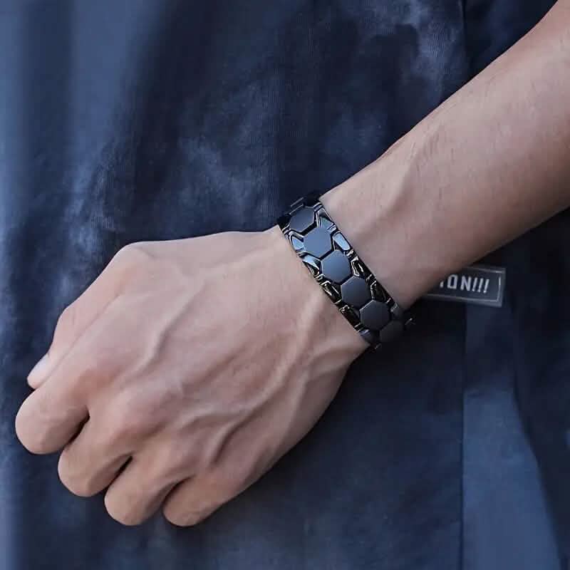 Fashionable Black Men's Bracelet - A-1 Thread Vault