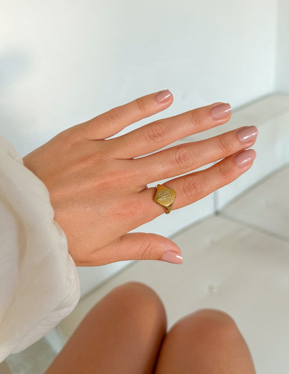 Floral Signet Ring - A-1 Thread Vault