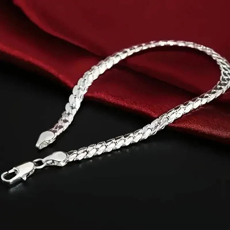 Gleaming Treasure Elegant 925 Sterling Silver Bracelet - A-1 Thread Vault