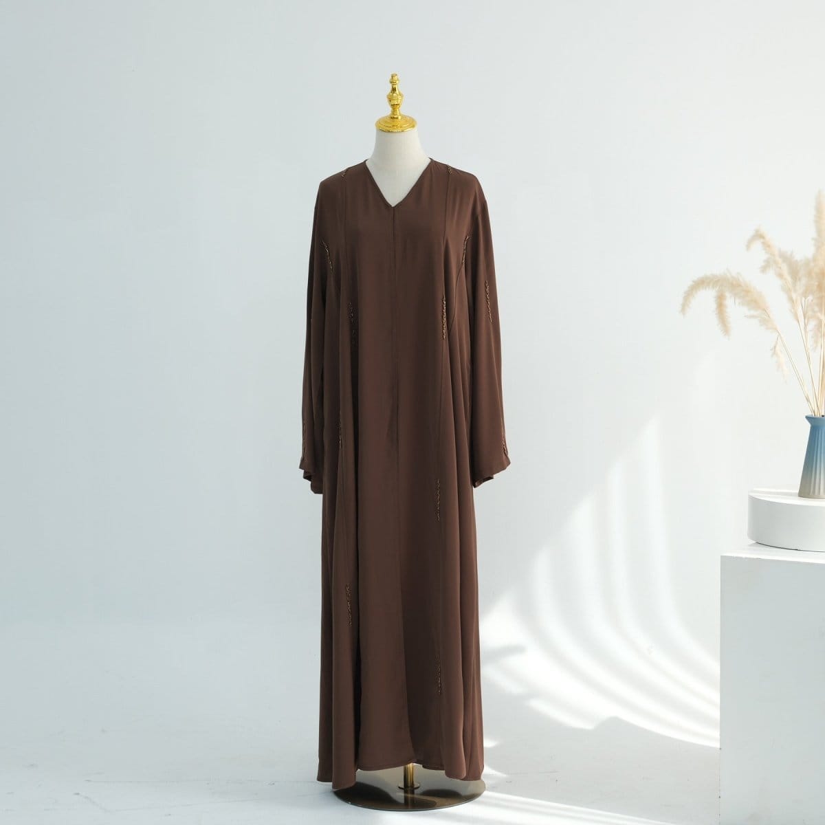 Hand-Beaded Linen Open Abaya(MOA320) - A-1 Thread Vault