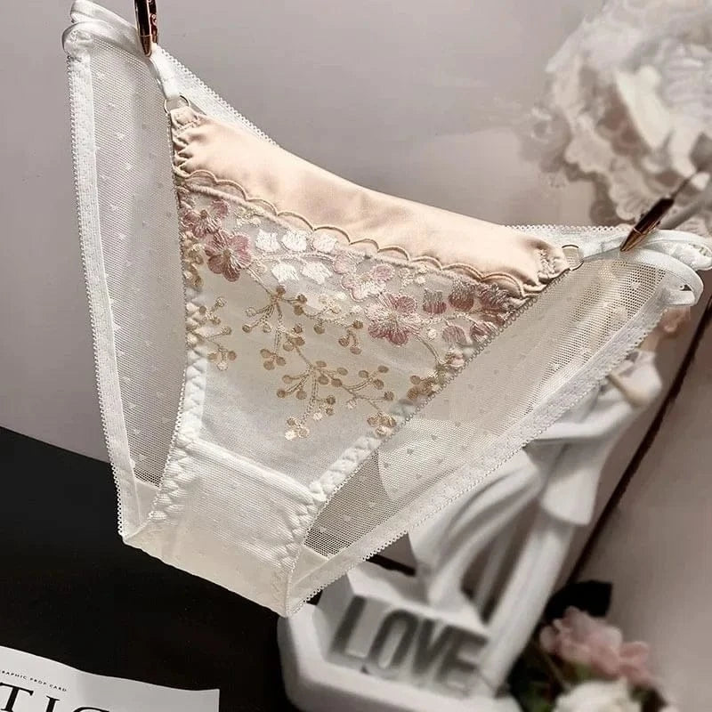 High-end Lace Panties Women's Fashion Embroidery Tapered Mesh Briefs Low Rise Sexy Cut-outs Famale Cotton Crotch Underwear New - A-1 Thread Vault