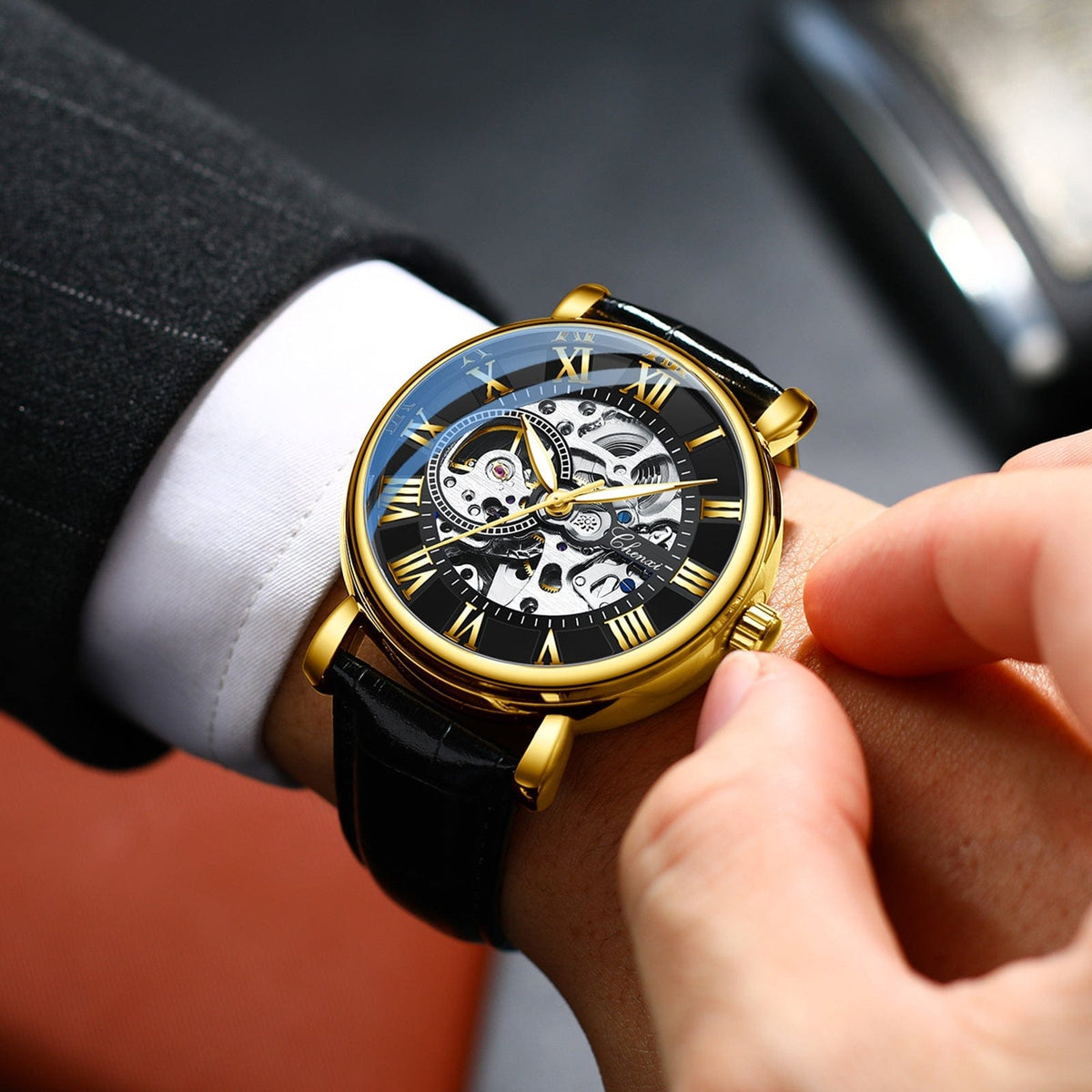 Hollow Waterproof Luminous Automatic Mechanical Watch - A-1 Thread Vault