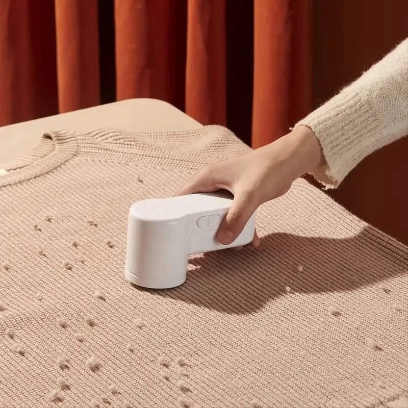 Lint Remover and Fabric Defuzzer - A-1 Thread Vault