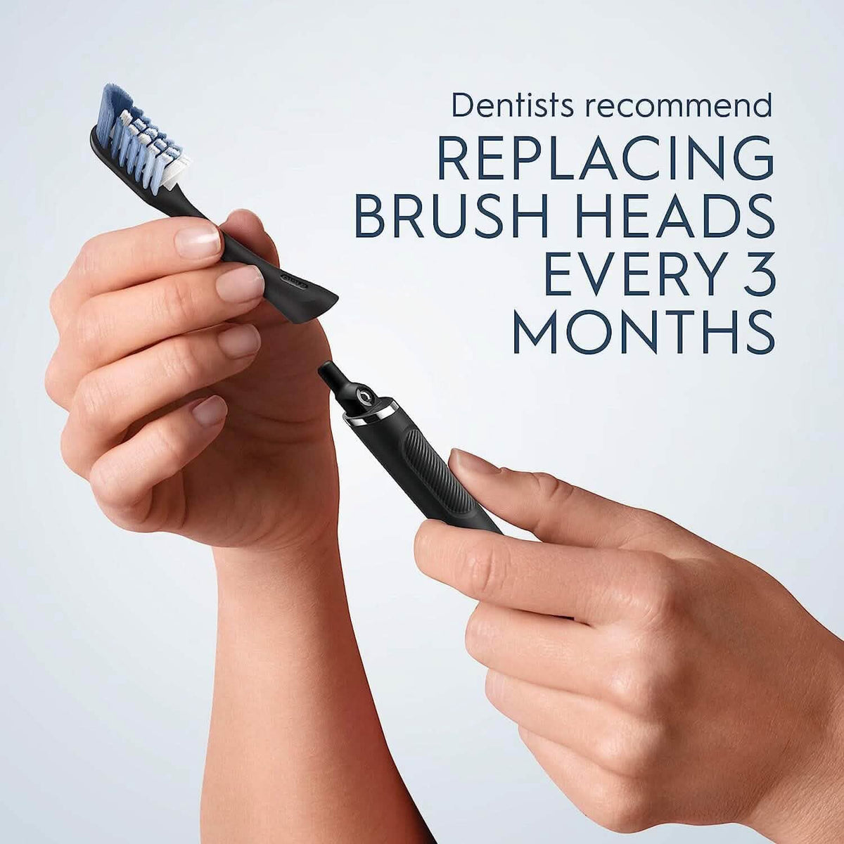 Oral-B Clic Deluxe Starter Kit, Manual Toothbrush with 3 Brush Heads & Magnetic Brush Mount - A-1 Thread Vault