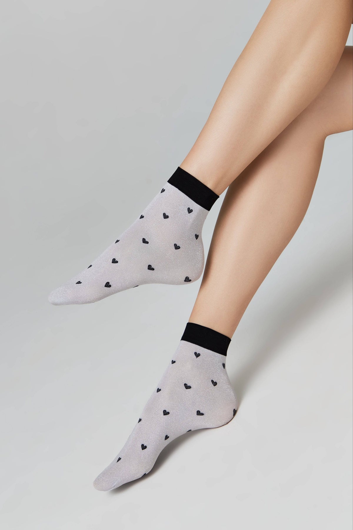 Shimmering Socks Conte Fantasy - "Hearts" Designs - A-1 Thread Vault