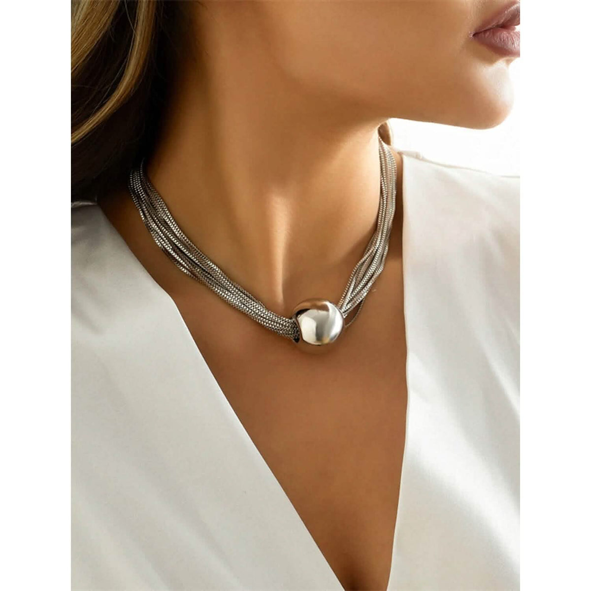 Women's Contemporary Street Geometry Necklace - A-1 Thread Vault