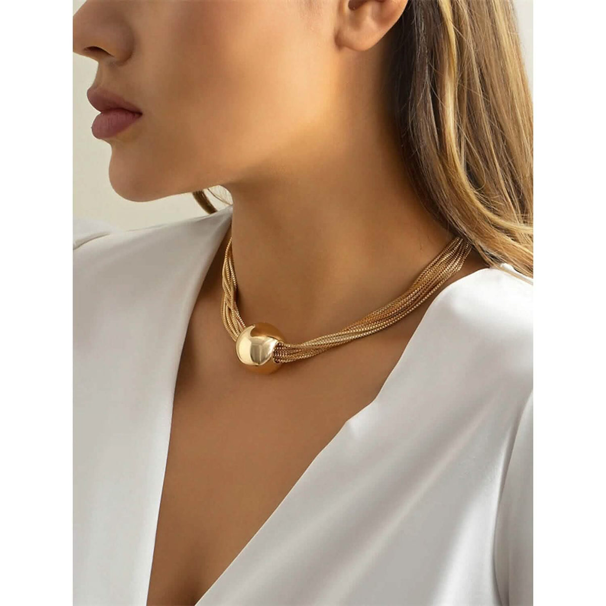 Women's Contemporary Street Geometry Necklace - A-1 Thread Vault
