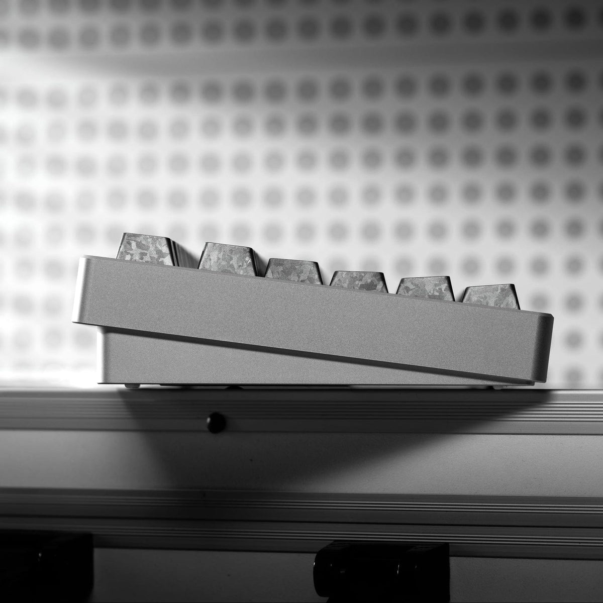 XVX Forged Carbon-Look Cherry Profile Side-Printed PC Keycap Set - A-1 Thread Vault