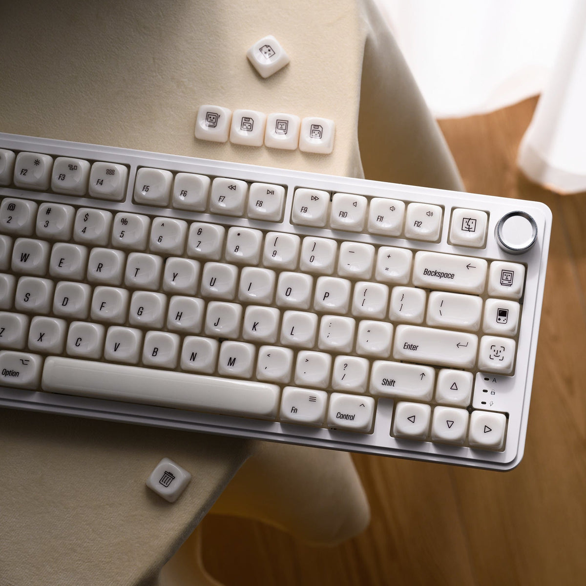 XVX White Chocolate MOA Profile Translucent 139-Key PC Keycap Set - A-1 Thread Vault