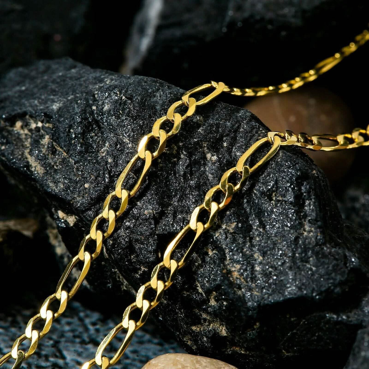 10K Solid Gold 3MM Italian Figaro Chain Link Pendant Necklace - A-1 Thread Vault