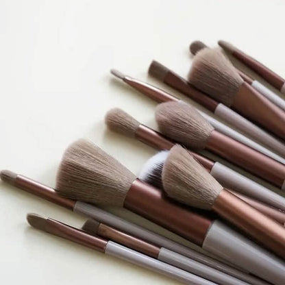 13-Piece: Professional Makeup Brush Set - A-1 Thread Vault