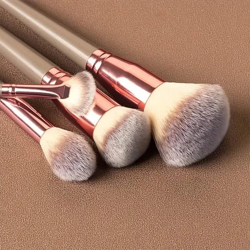 15-Pieces Set: Professional Makeup Brush - A-1 Thread Vault