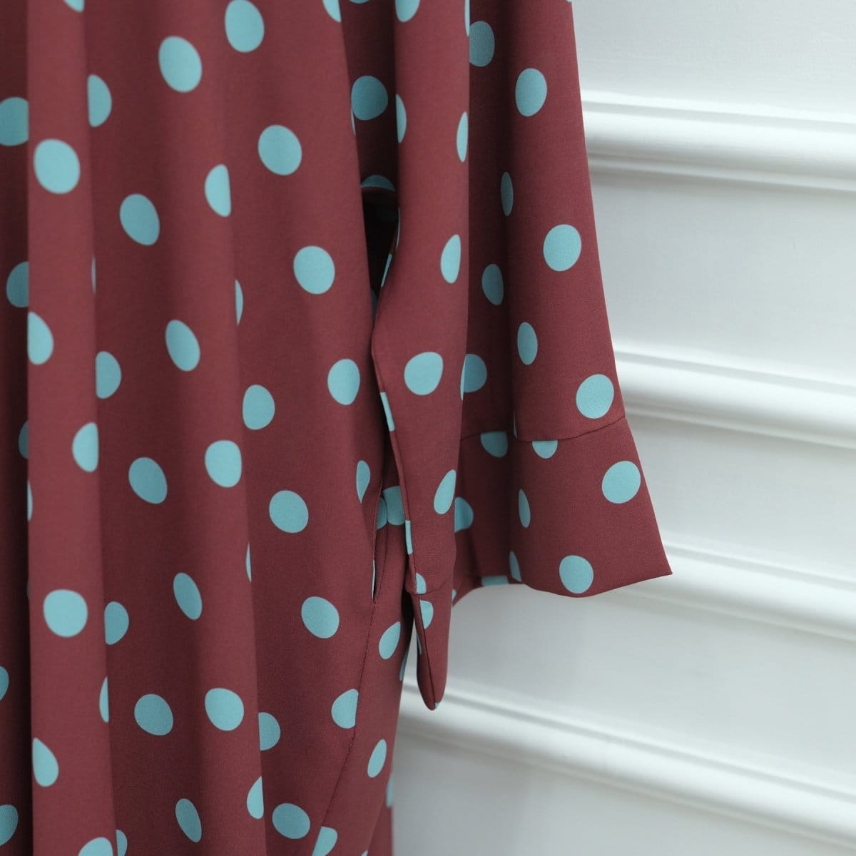 2-Piece Polka Dot Print Open Abaya Set(MOA316) - A-1 Thread Vault