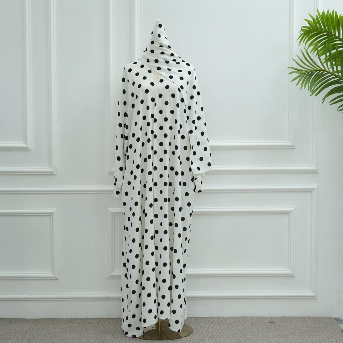 2-Piece Polka Dot Print Open Abaya Set(MOA316) - A-1 Thread Vault