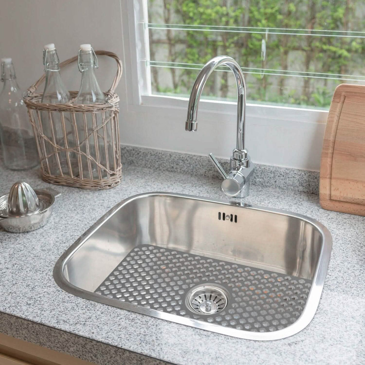 2-Piece: Silicon Grid Sink Mat with Central Drain Hole - A-1 Thread Vault
