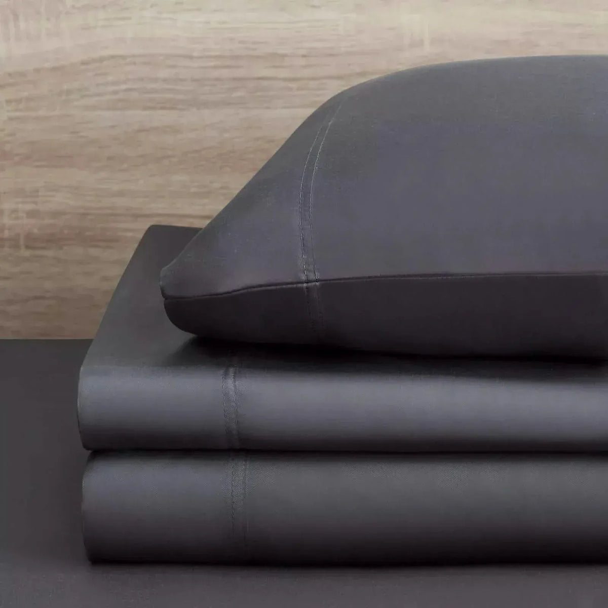 4-Piece Set: Kathy Ireland 300 Thread Count 100% Bamboo Sheet Set - A-1 Thread Vault