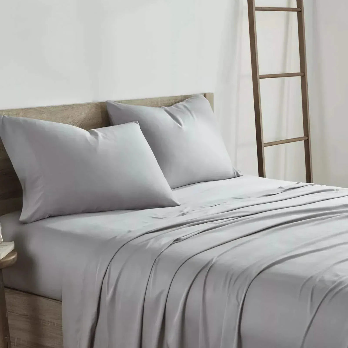 4-Piece Set: Kathy Ireland 300 Thread Count 100% Bamboo Sheet Set - A-1 Thread Vault