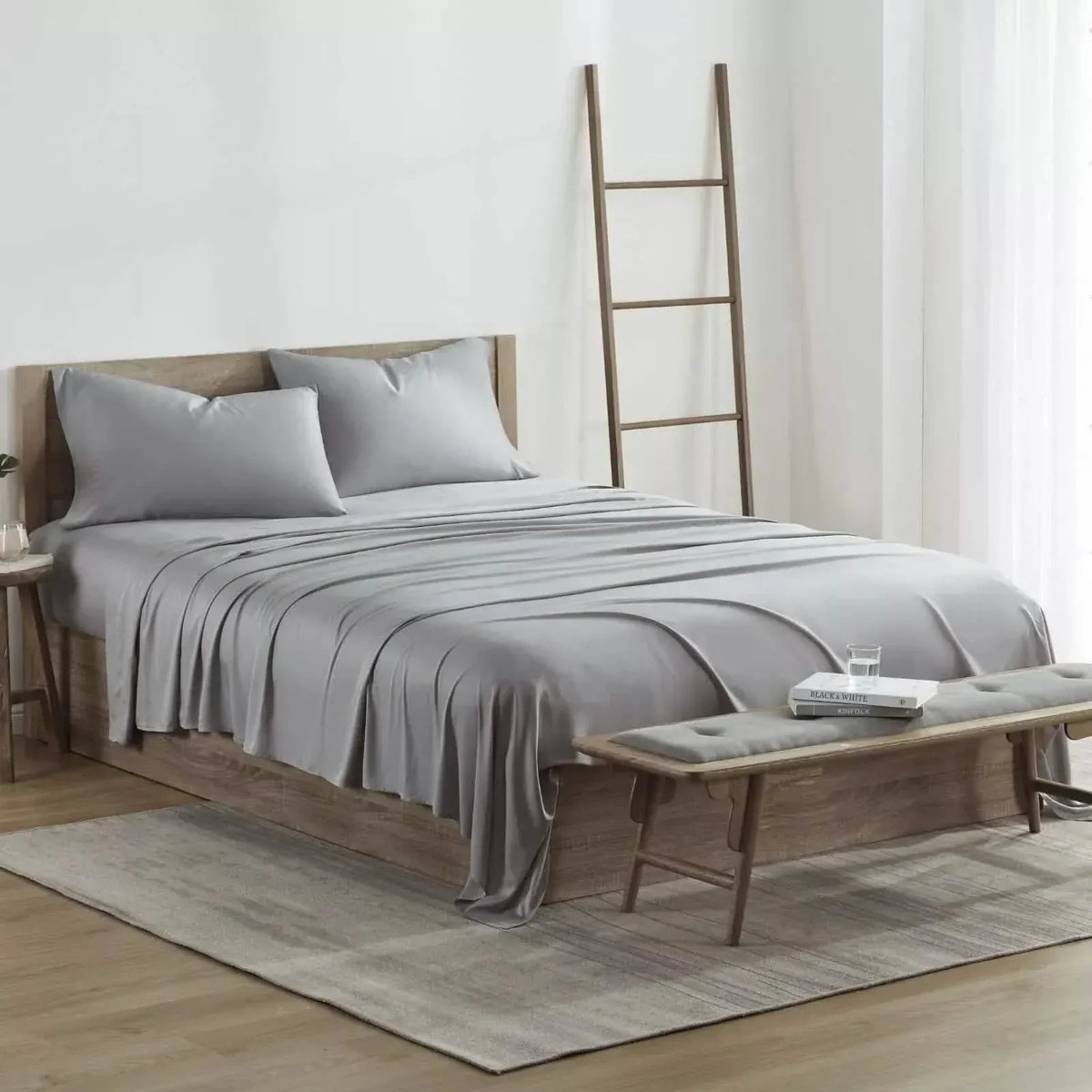 4-Piece Set: Kathy Ireland 300 Thread Count 100% Bamboo Sheet Set - A-1 Thread Vault