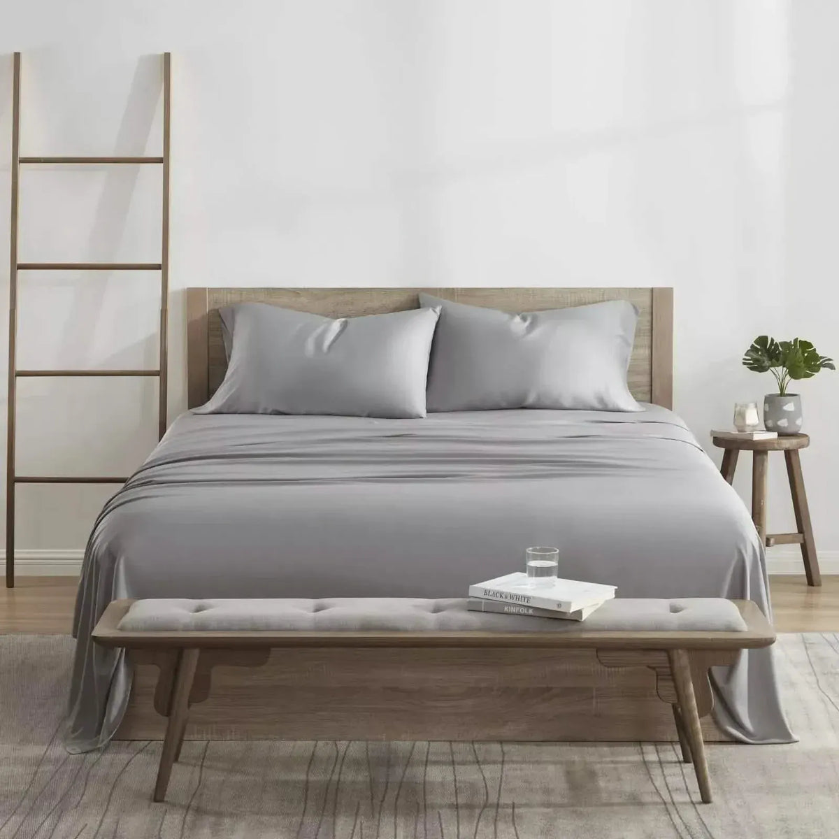 4-Piece Set: Kathy Ireland 300 Thread Count 100% Bamboo Sheet Set - A-1 Thread Vault