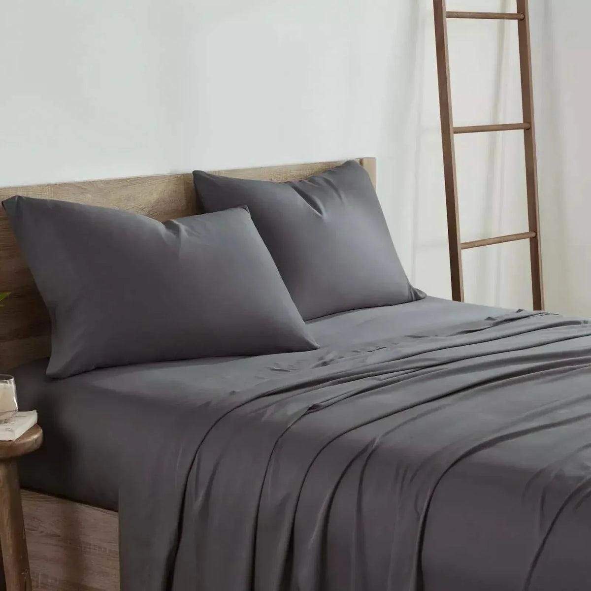 4-Piece Set: Kathy Ireland 300 Thread Count 100% Bamboo Sheet Set - A-1 Thread Vault