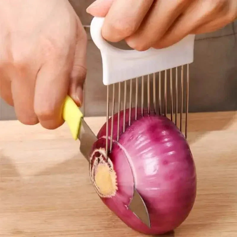 4-Pieces: All-In-One Onion Holder Slicer Set - A-1 Thread Vault