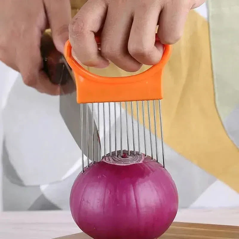 4-Pieces: All-In-One Onion Holder Slicer Set - A-1 Thread Vault