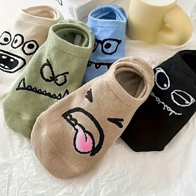 5-Pairs: Cartoon Print Low Cut Ankle Socks - A-1 Thread Vault