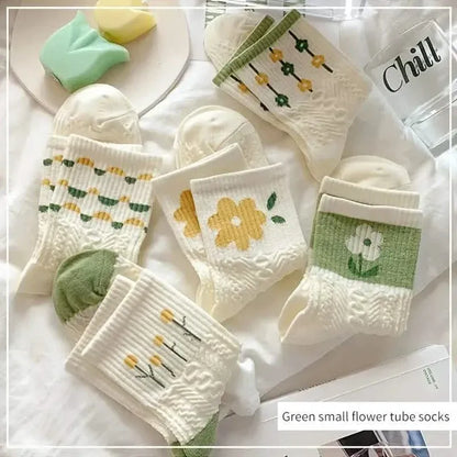 5-Pairs: Stylish Retro Floral Socks - A-1 Thread Vault