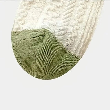 5-Pairs: Stylish Retro Floral Socks - A-1 Thread Vault