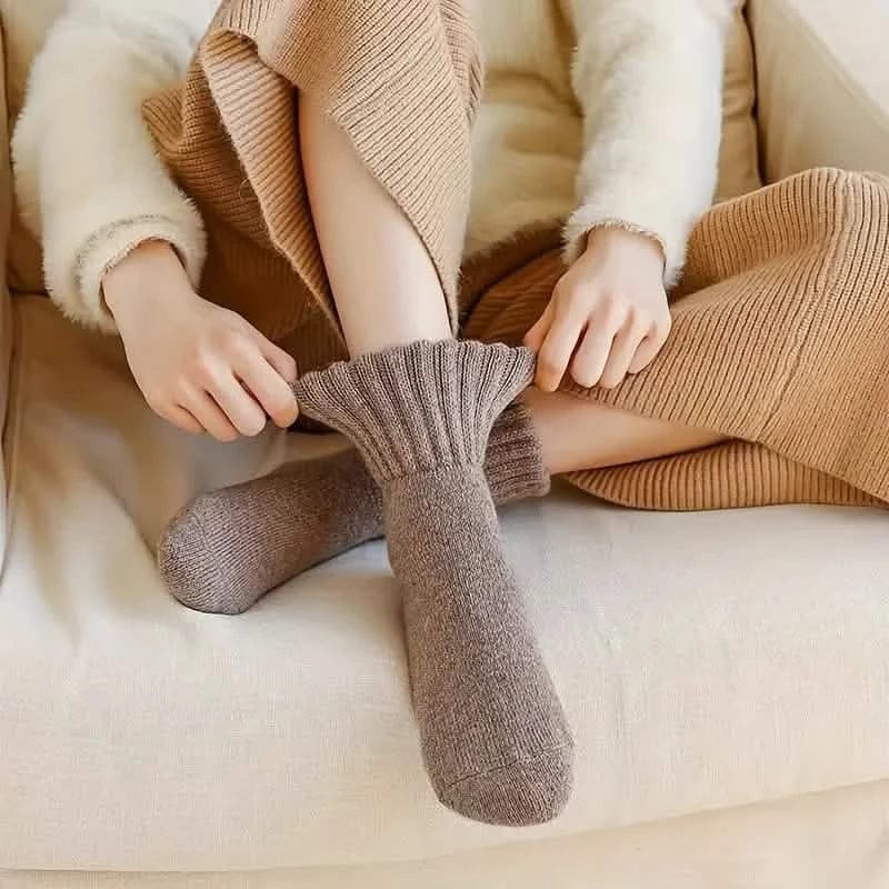 5-Pairs: Women's Stockings & Hosiery Simple Solid Thickened Socks - A-1 Thread Vault