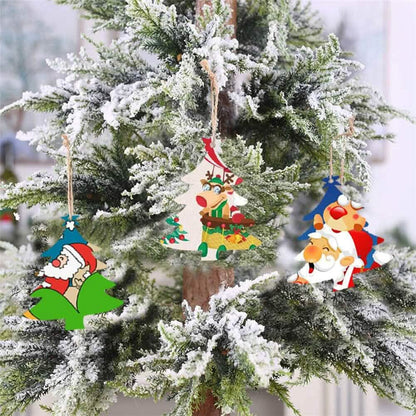 50-Pieces: Wooden Mini Christmas Tree Small Pendant - A-1 Thread Vault