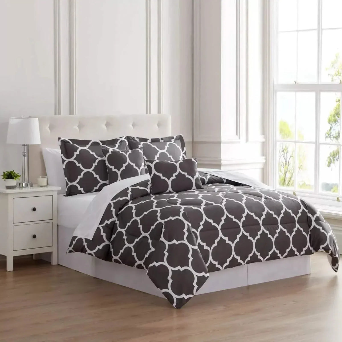 6-Piece Set: Kathy Ireland Trellis Oversized Comforter Set - A-1 Thread Vault