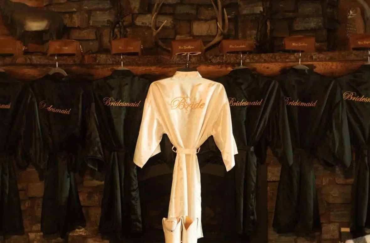 7 Pcs Bride Bridesmaid Robe Sets for Wedding Bridal Party Satin Robes Maid of Honor Robe with Heart Shaped Sunglasses - A-1 Thread Vault