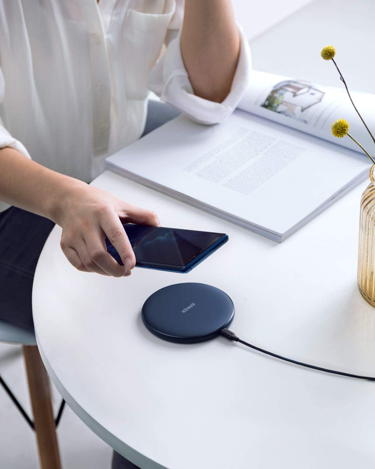 Anker <b>313</b> Wireless Charger (Pad) - A-1 Thread Vault