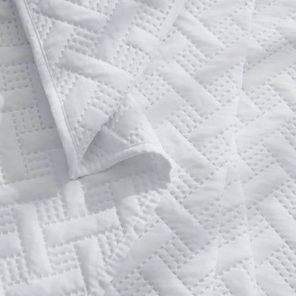 3-Piece: Dan River Basket Pinsonic Quilt Set - A-1 Thread Vault