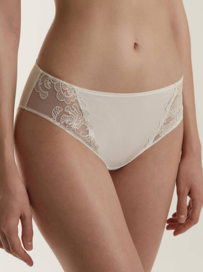 Panties Conte Naturel RP3109 - Slip With a Medium Waistline - A-1 Thread Vault