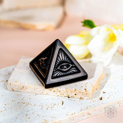 All Seeing Eye - Pyramid of Ancient Wisdom - A-1 Thread Vault