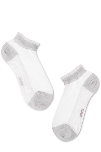 A pair of white ankle socks with grey accents on the heel, toe, and ribbed cuff, featuring the text "CONTE" printed on the side of one sock.