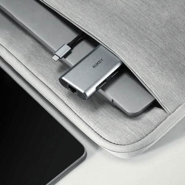 Aukey 6-in-1 USB-C Hub - A-1 Thread Vault