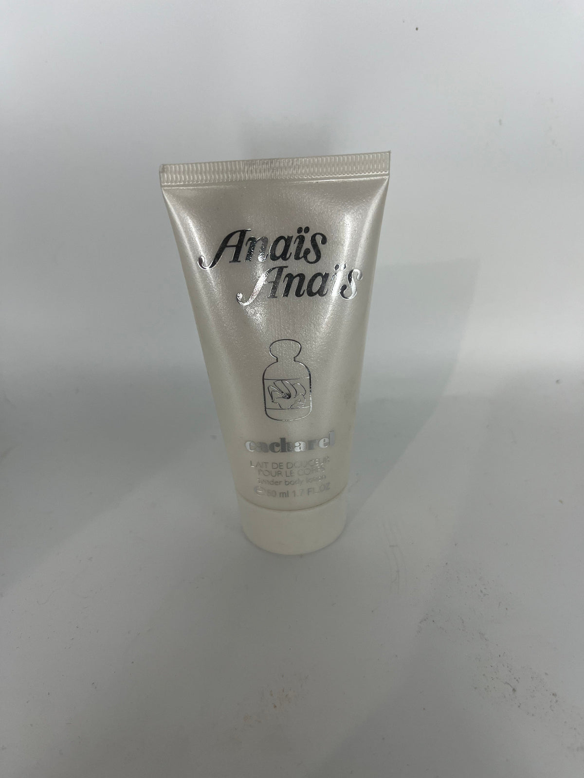 Cacharel Anais Anais Perfume Lotion - A-1 Thread Vault