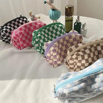 Checkered Pattern Zipper Makeup Bag - A-1 Thread Vault