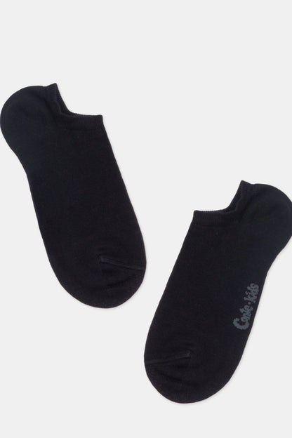 A pair of black ankle socks against a plain white background, with the text "Conte-kids" printed in small grey letters on the side of one sock.