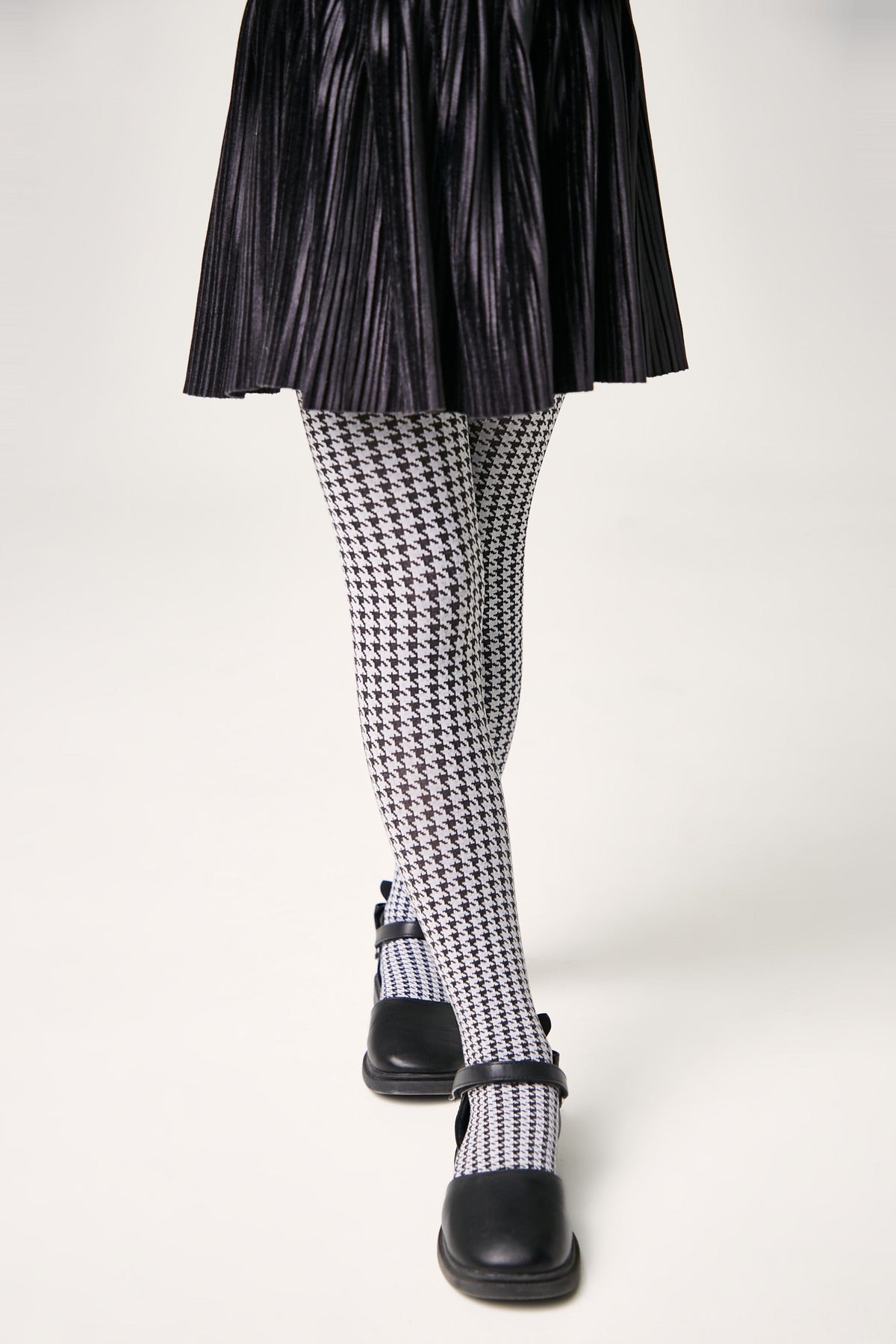 Conte Tights for girls - Olivia 60 Den - A-1 Thread Vault