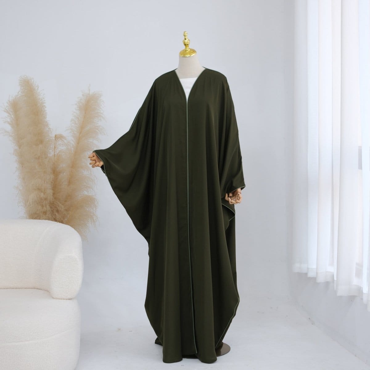 Contrast Piped Batwing Open Abaya(MOA325) - A-1 Thread Vault