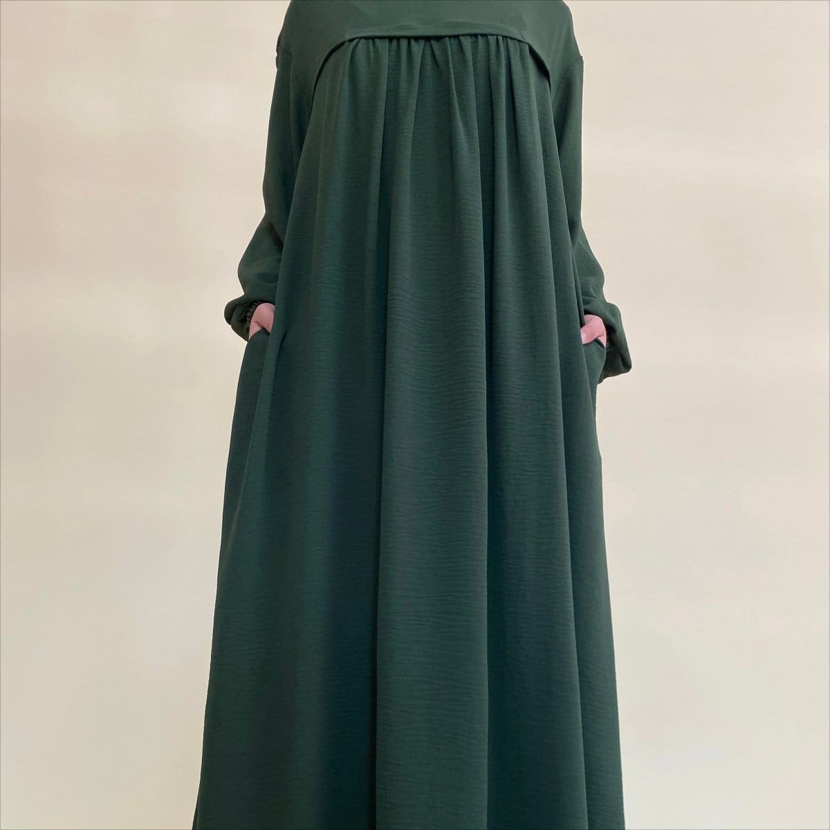 Crepe Abaya with Secure Pockets for Umrah VIP Exclusive Access (MAVIP386) - A-1 Thread Vault