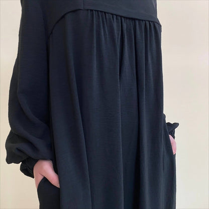 Crepe Abaya with Secure Pockets for Umrah VIP Exclusive Access (MAVIP386) - A-1 Thread Vault