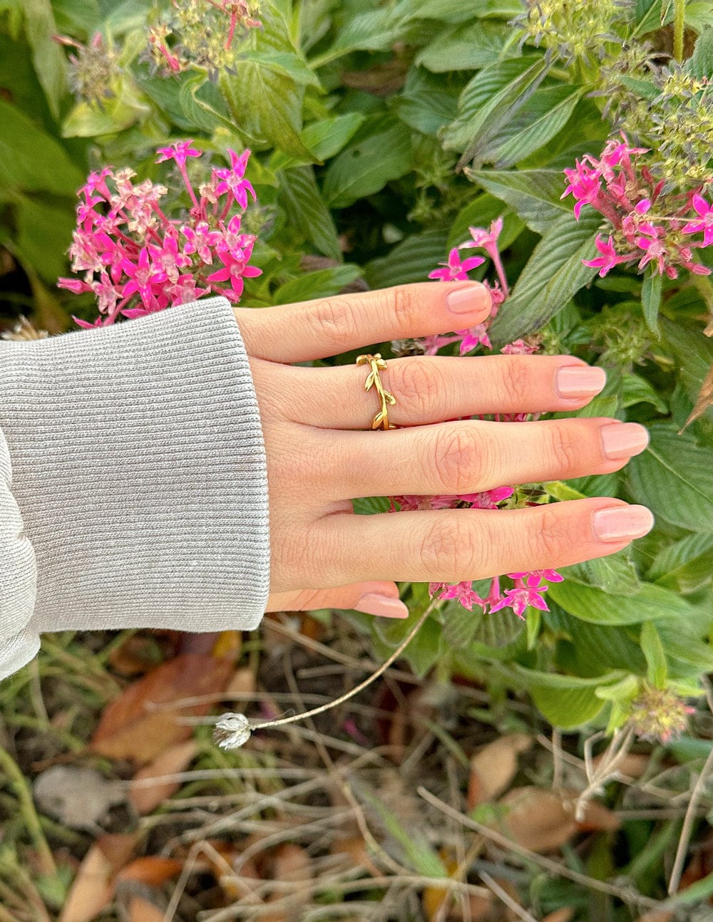Dainty Olive Branch Ring - A-1 Thread Vault
